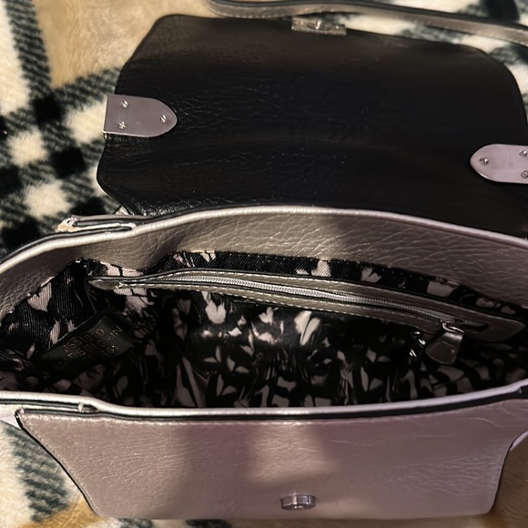 Jessica Simpson Handbag - Picture 3 of 5